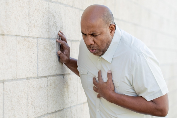 Thỉnh thoảng bị đau nhói tim có nguy hiểm không?